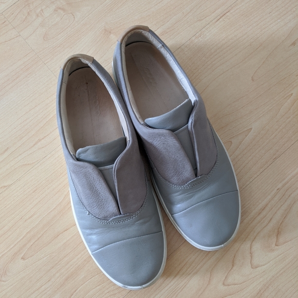 ecco slip ons